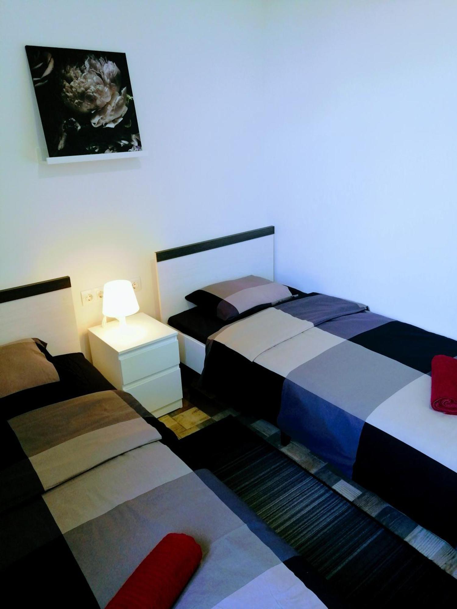 Pula Center - Studio Apartments Bagian luar foto